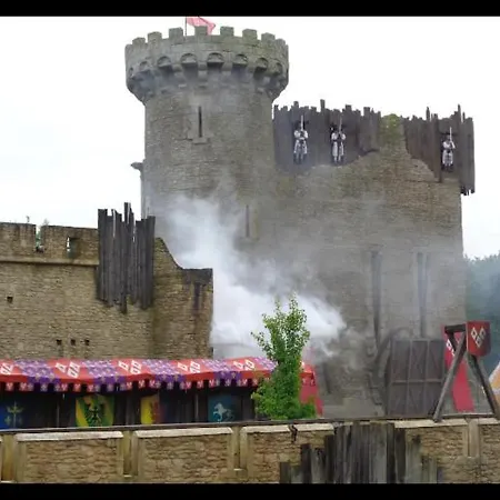 Tipi Insolite Proche Puydufou Campeggio
