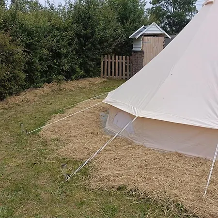 Tipi Insolite Proche Puydufou Campeggio