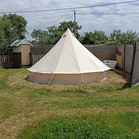 Tipi Insolite Proche Puydufou Parque de Campismo